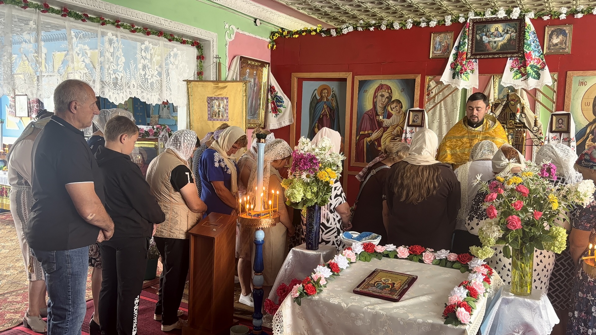 Престольне церковне свято у Кошелівці: віряни відзначили річницю «втечі» від московського патріархату до ПЦУ