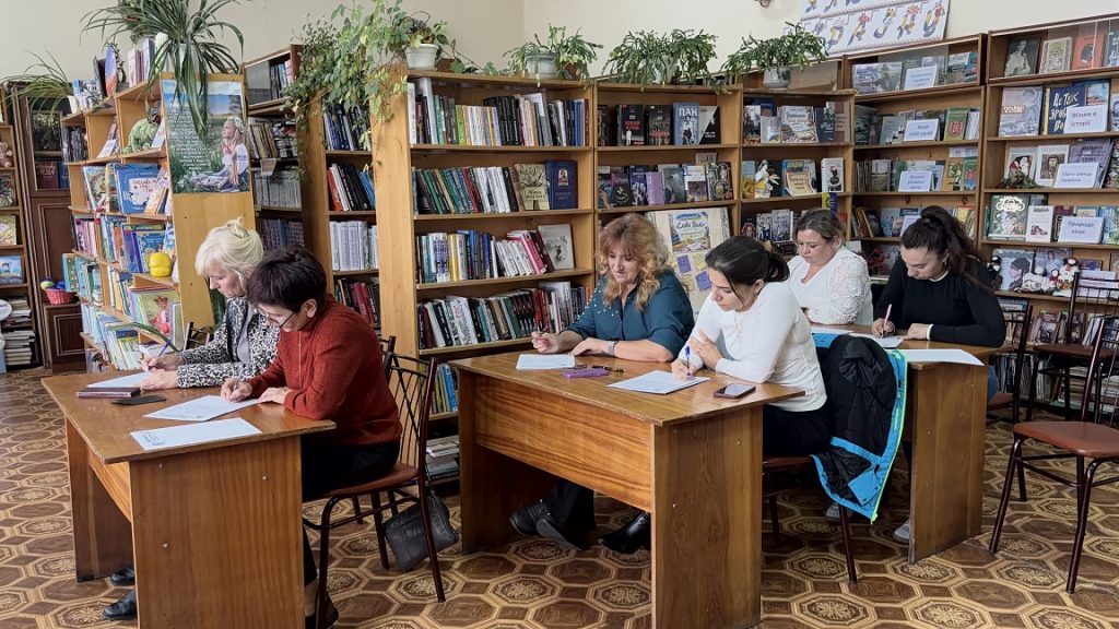 Хтось – вперше, а для когось – 15-й раз: пулинці долучилися до написання Всеукра...