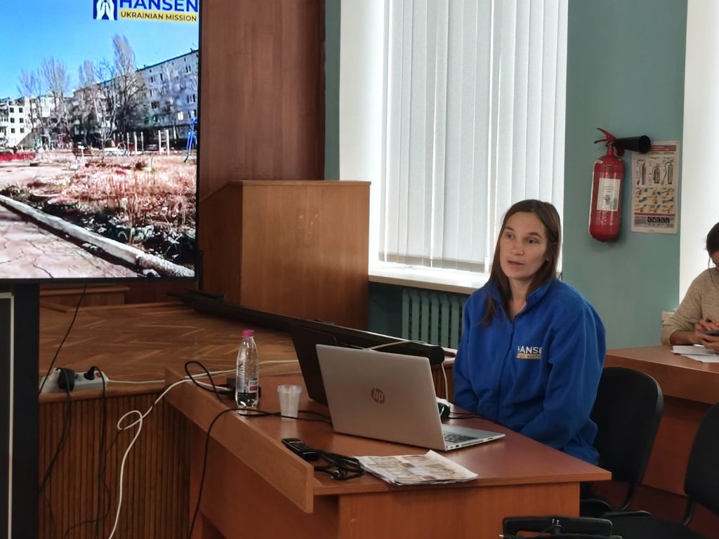 Позачергова сесія Пулинської селищної ради: які питання розглядали депутати
