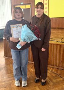 Подяки, квіти, слова вдячності та мініконцерт: як у Пулинській селищній раді віт...